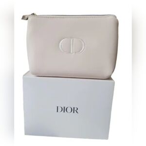 NWB- DIOR Beauty Soft POUCH